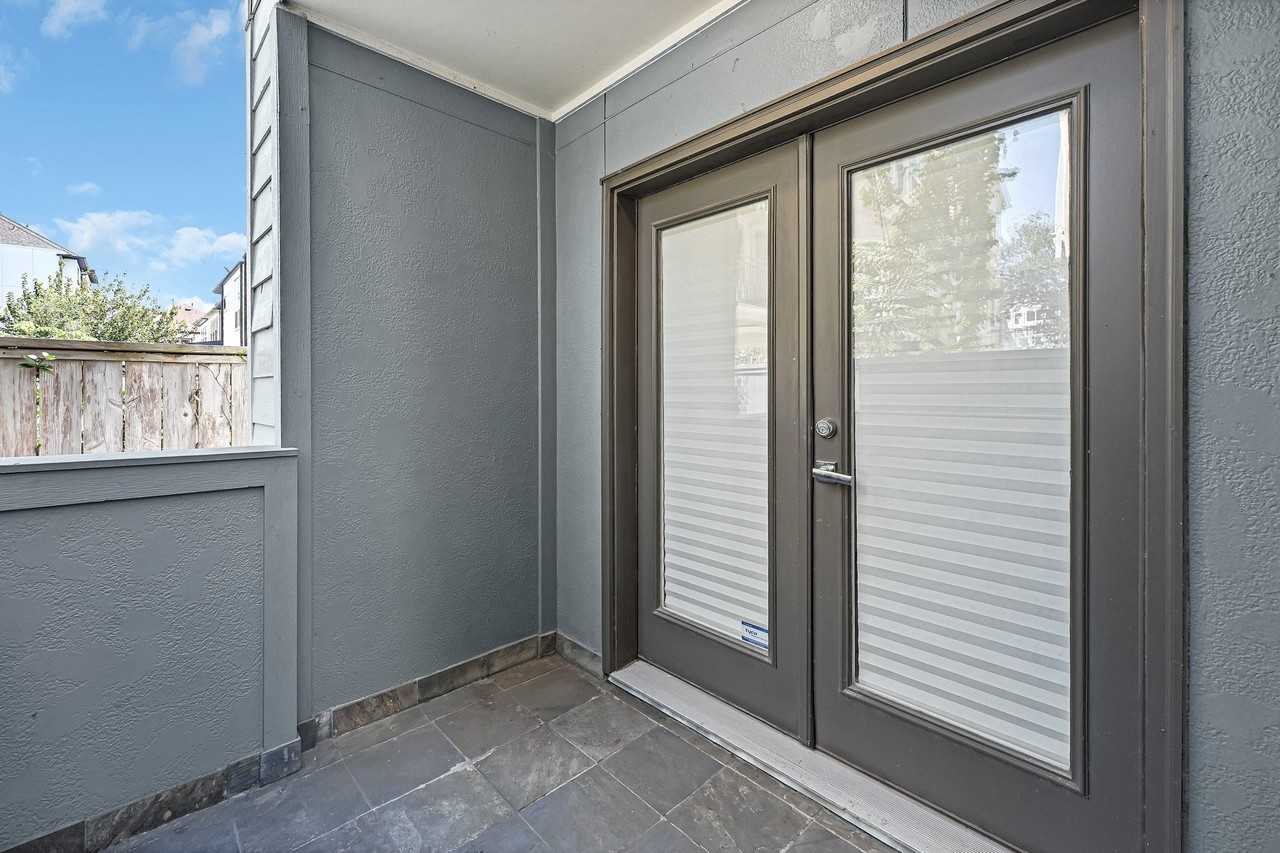 5634 Petty St - Photo 6 of 38