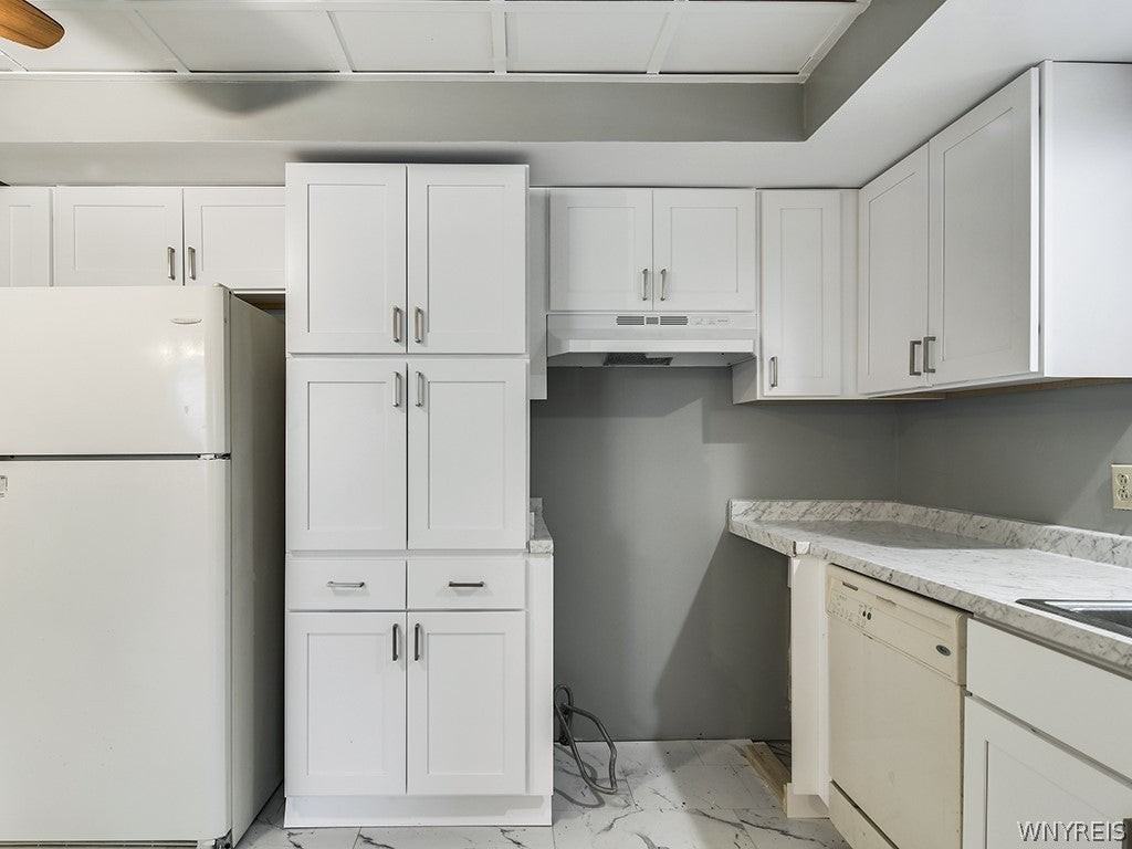 186 Greenfield Dr - Photo 5 of 41