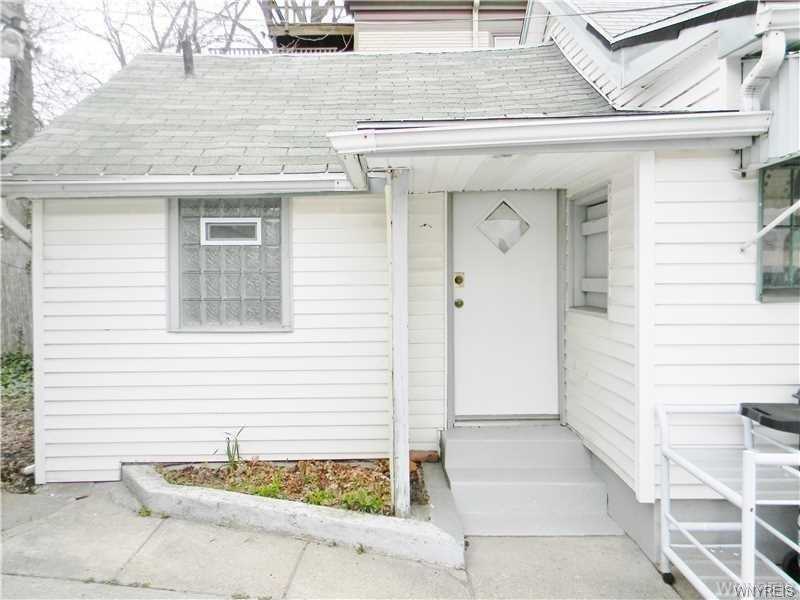 116 College St - Photo 2 of 22