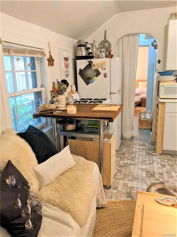 116 College St - Photo 5 of 22