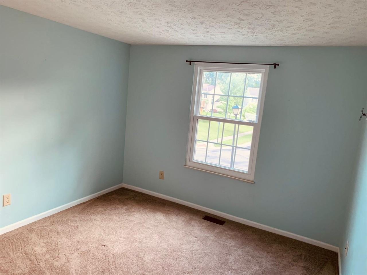 6196 Crooked Creek Dr - Photo 2 of 12