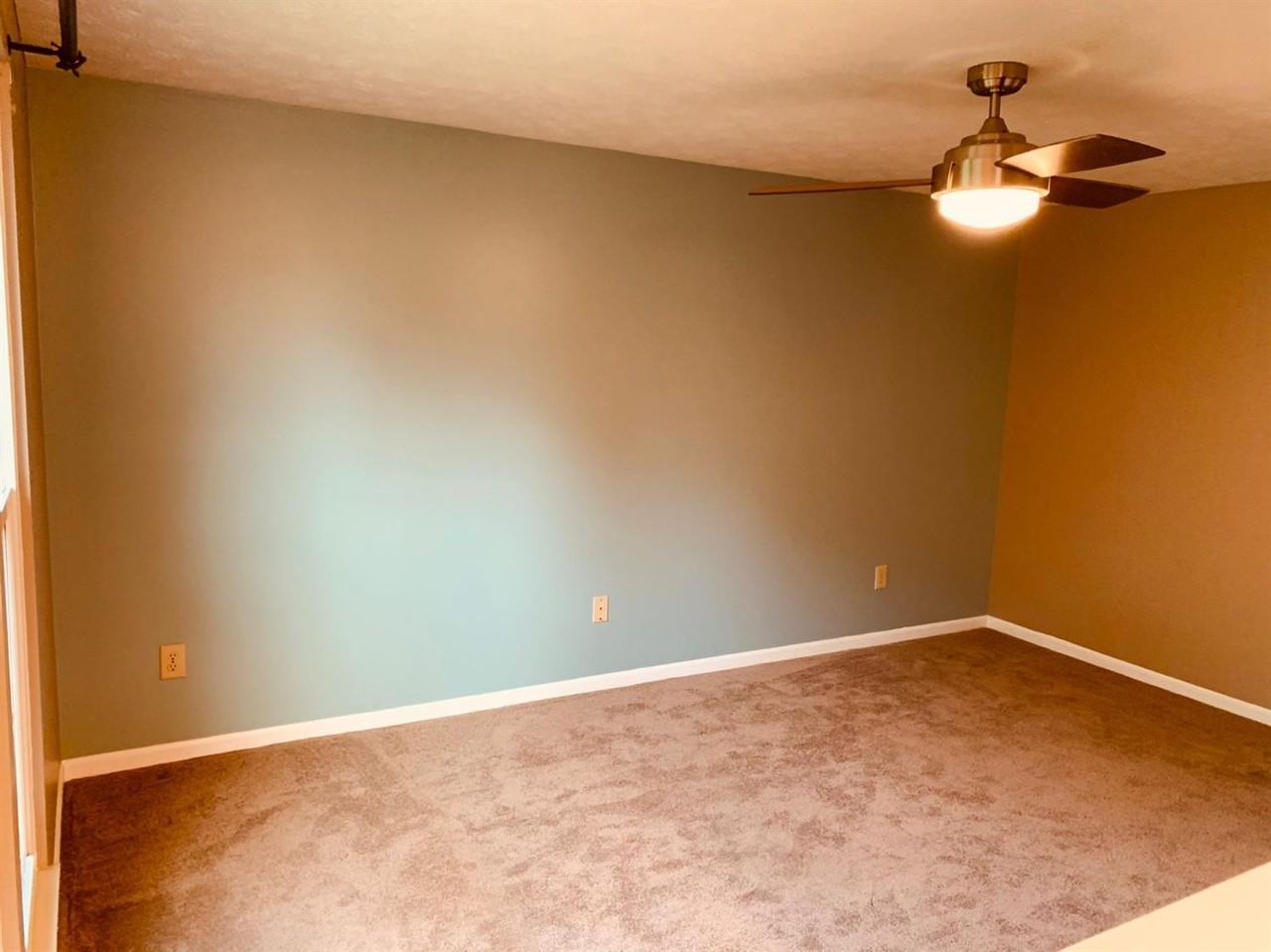 6196 Crooked Creek Dr - Photo 3 of 12