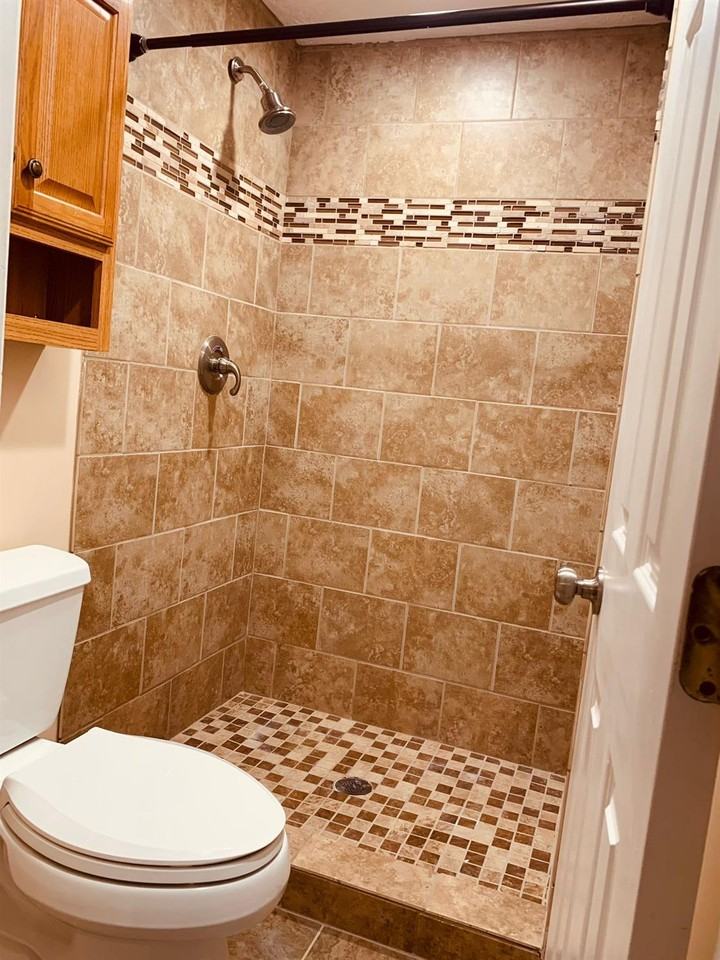 6196 Crooked Creek Dr - Photo 7 of 12