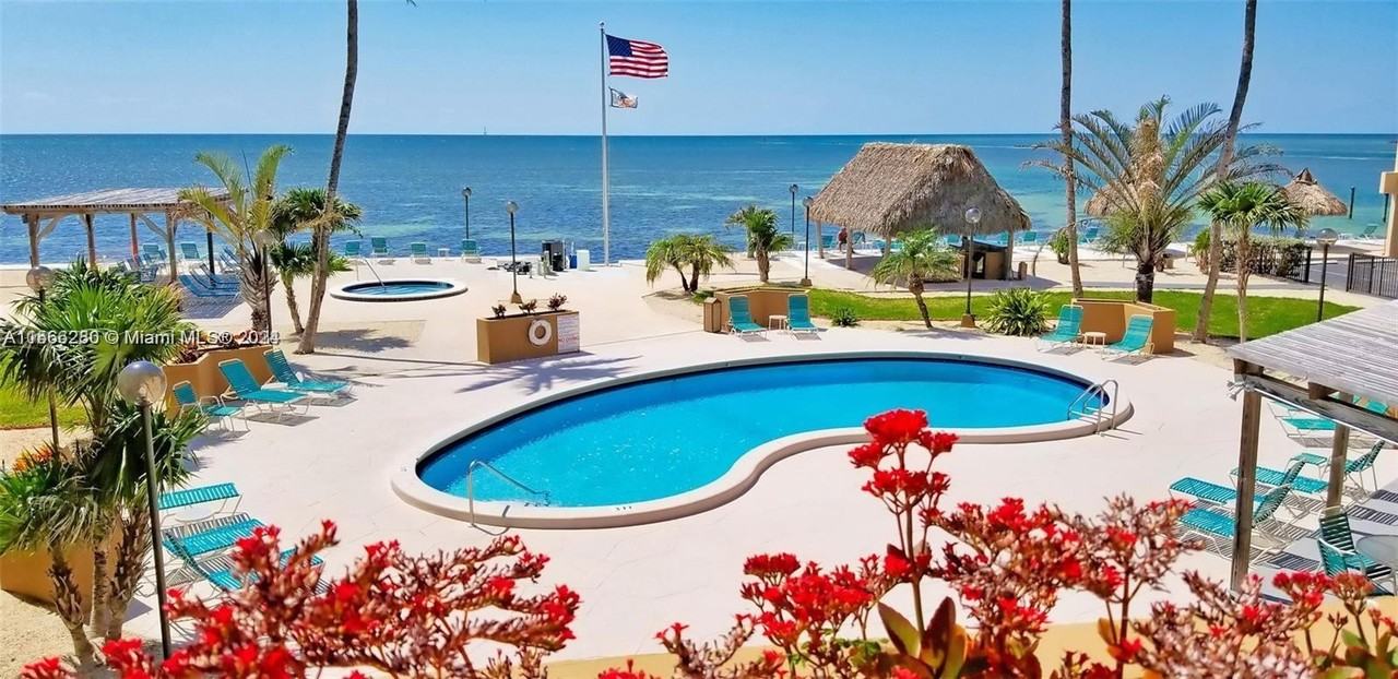 79901 Overseas Hwy - Photo 2 of 9