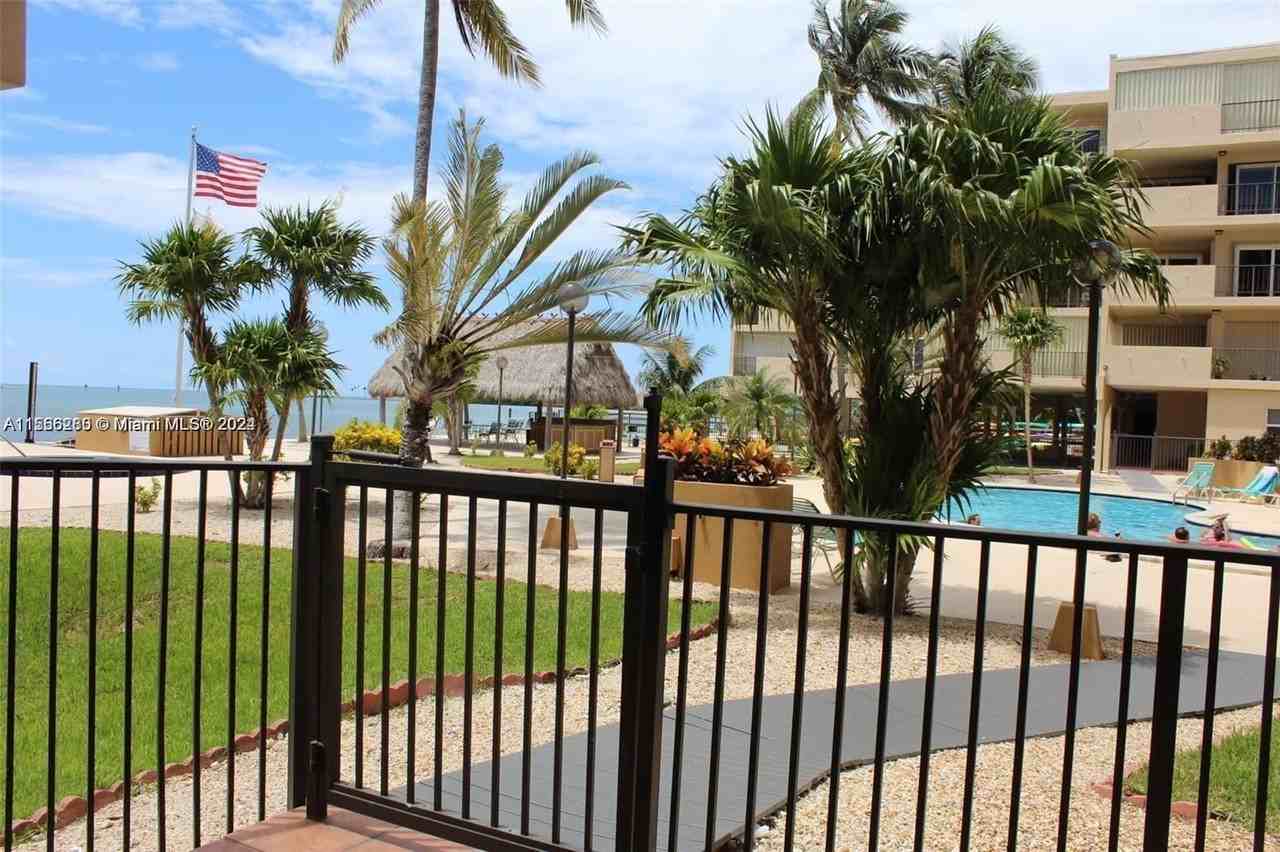 79901 Overseas Hwy - Photo 3 of 9