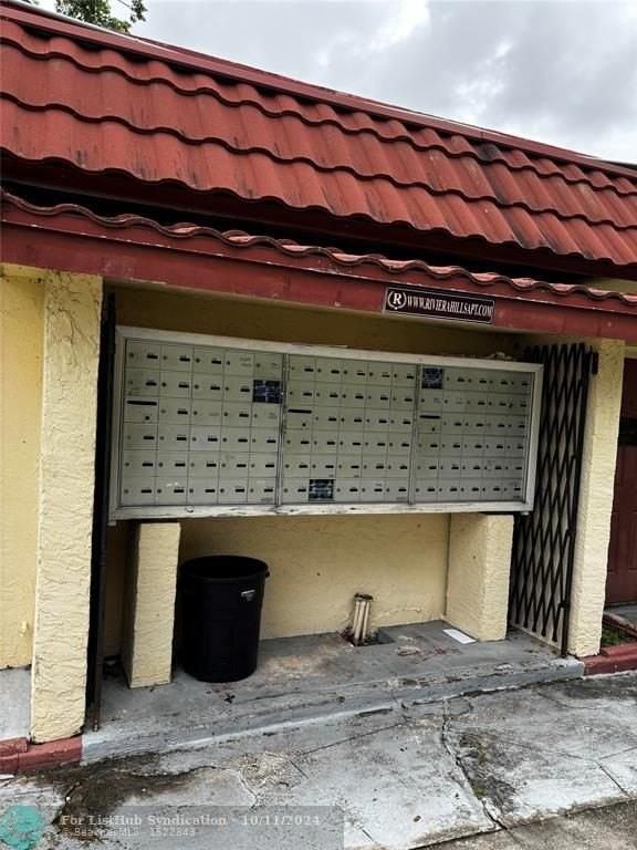 5321 Nw 18th Pl - Photo 2 of 4