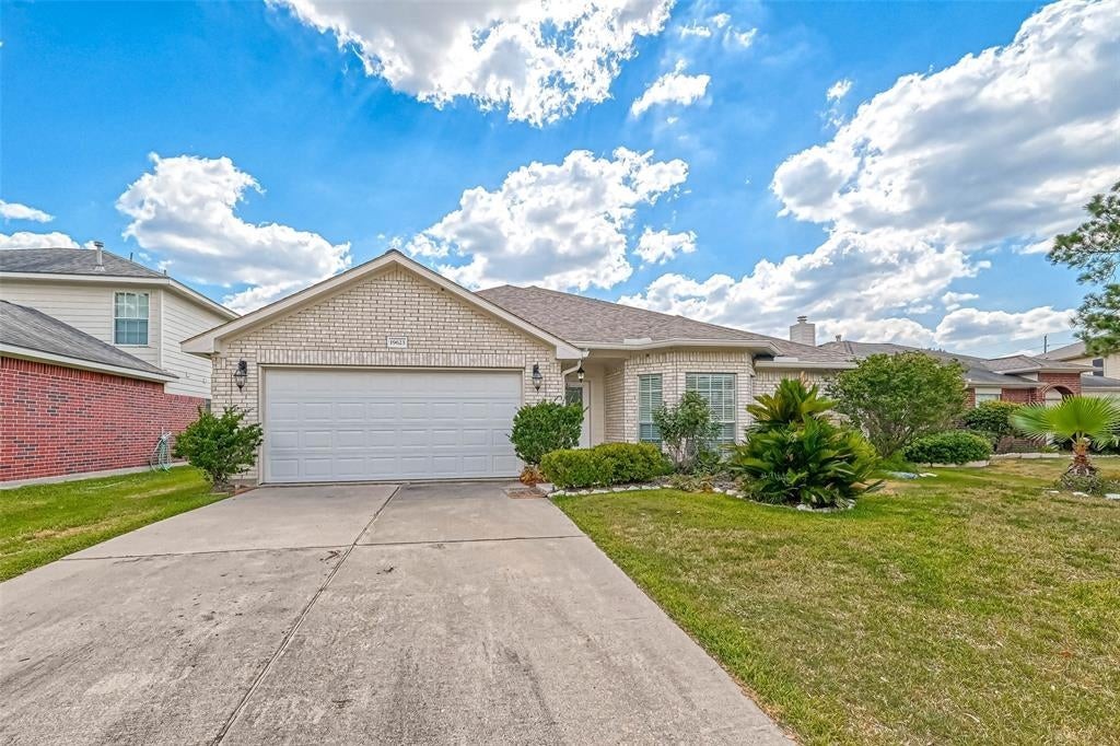 19623 Tularosa Ln - Photo 2 of 45