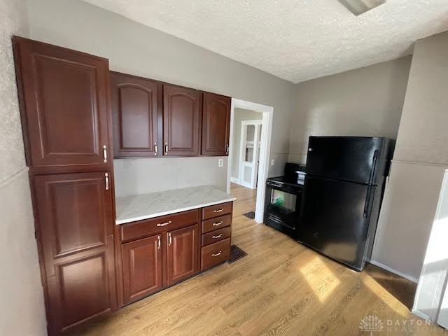 1327 Carlisle Ave - Photo 2 of 17