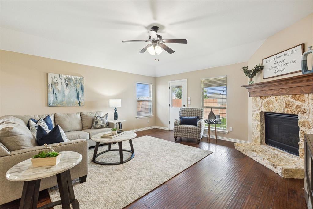 3429 Daylight Dr - Photo 3 of 24