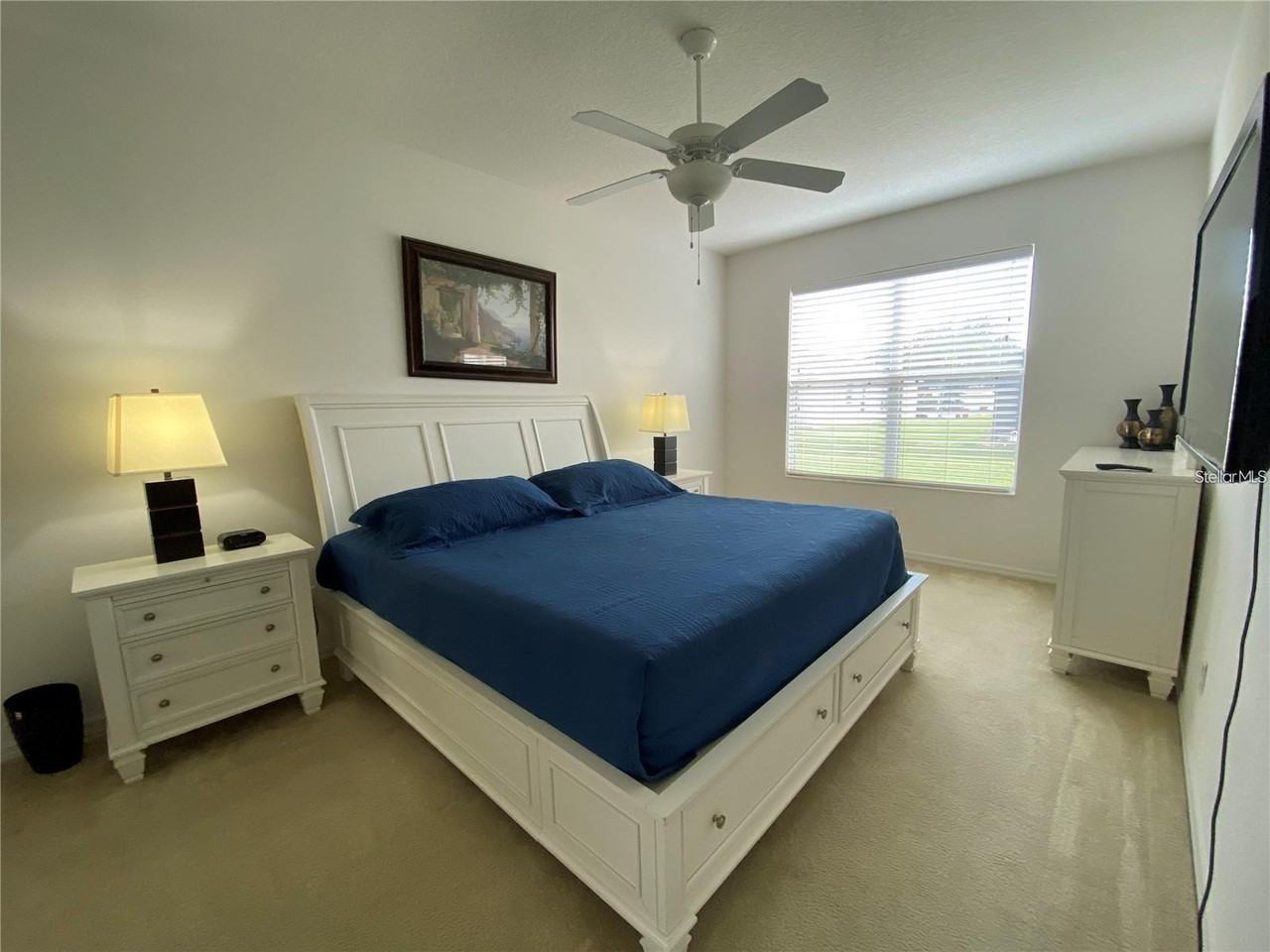 1050 Tourmaline Dr - Photo 4 of 15