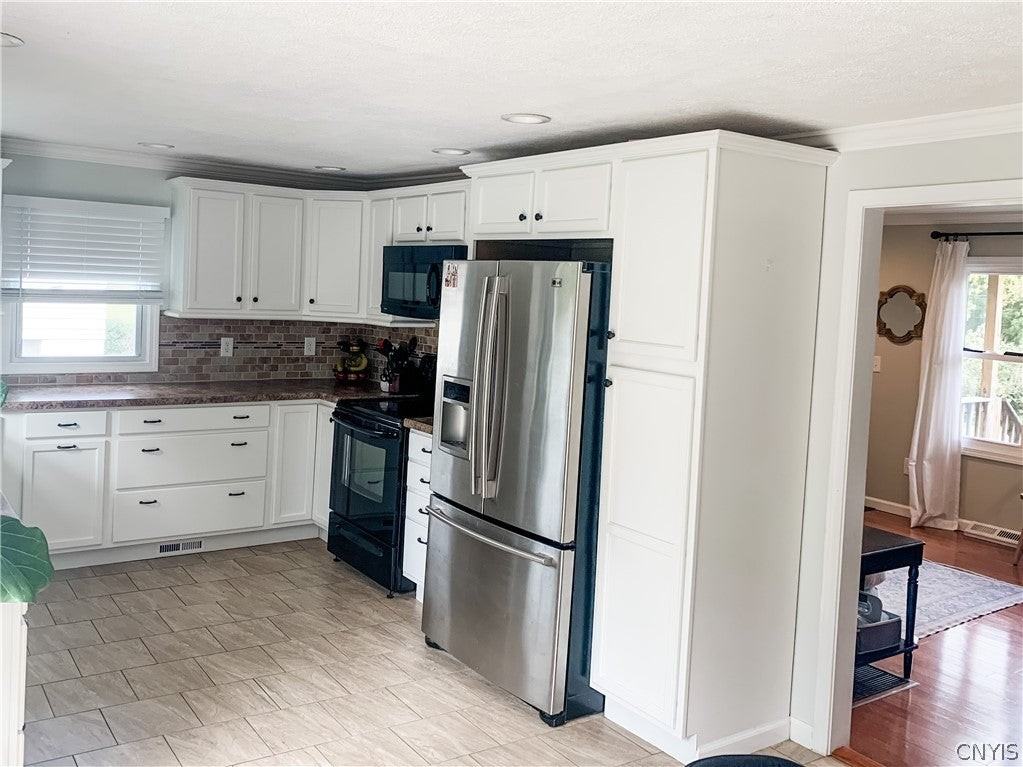 4781 Ogle Rd - Photo 4 of 19