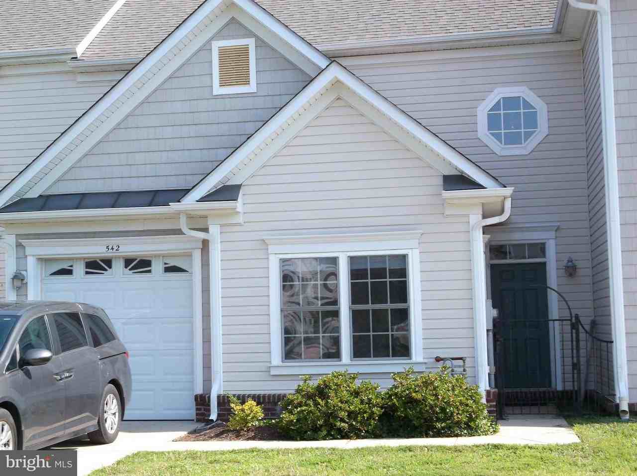 542 Summerset Ct - Photo 3 of 29