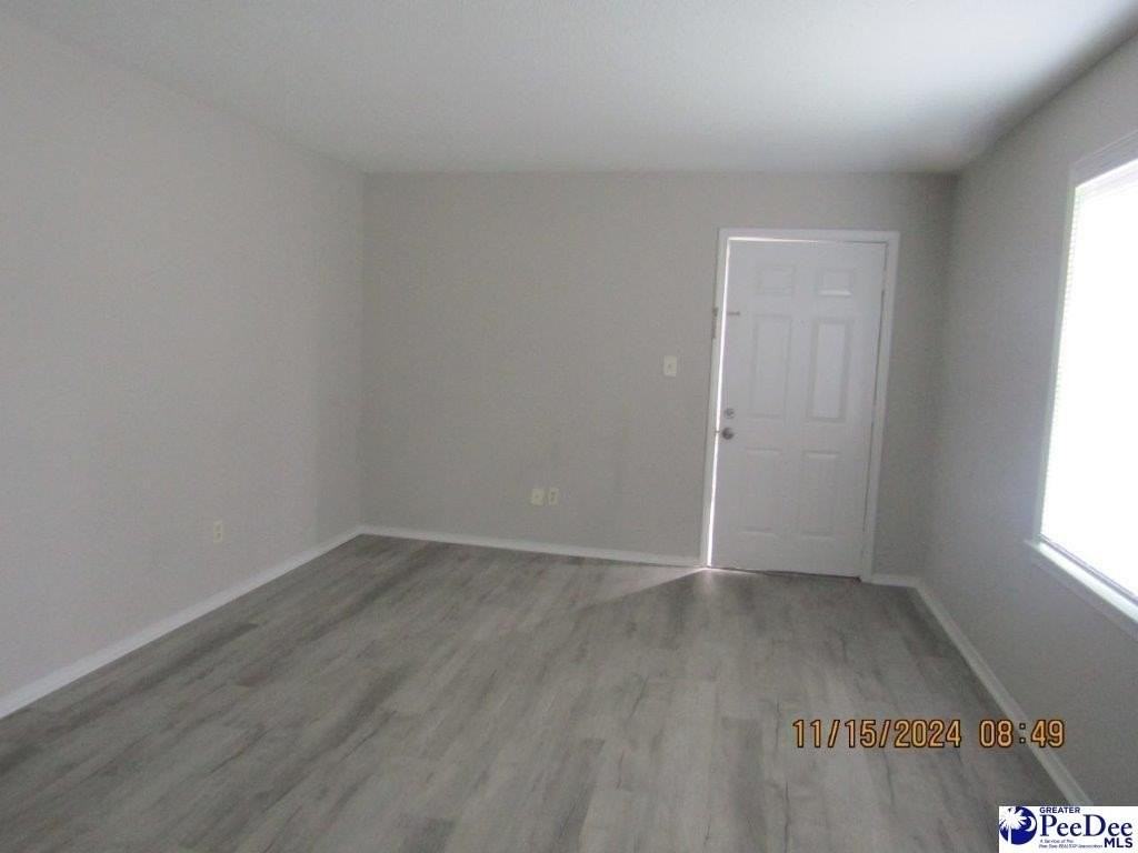 319 Revell Dr Apt I - Photo 3 of 10