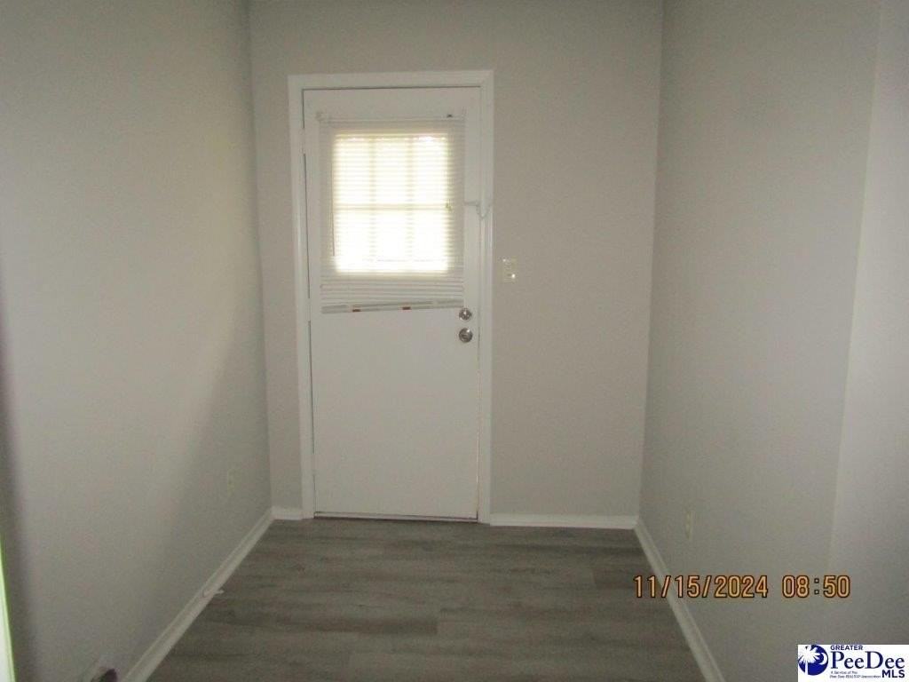 319 Revell Dr Apt I - Photo 6 of 10