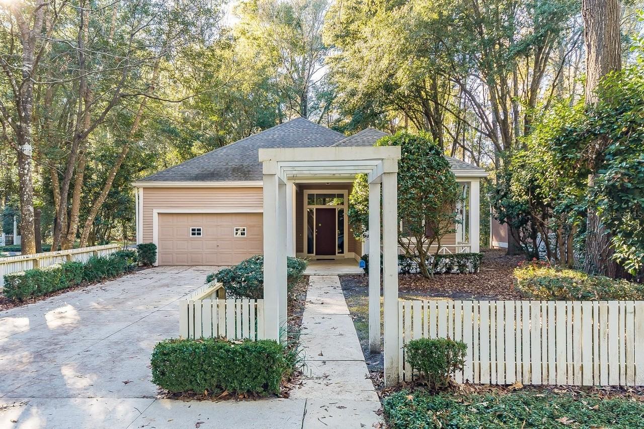 10166 Sw 52nd Rd - Photo 2 of 42