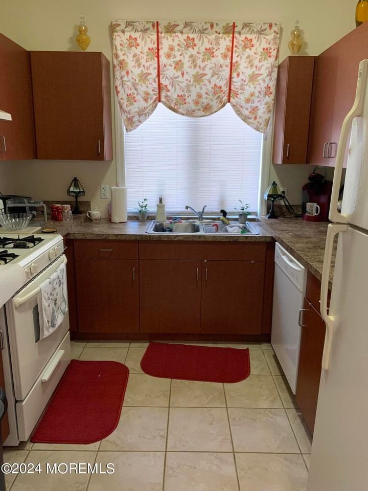 539 Newman Springs Road - Photo 4 of 7