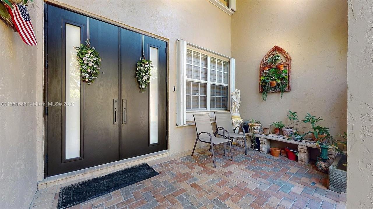 15730 Southwest 148th Terrace - Photo 3 of 50