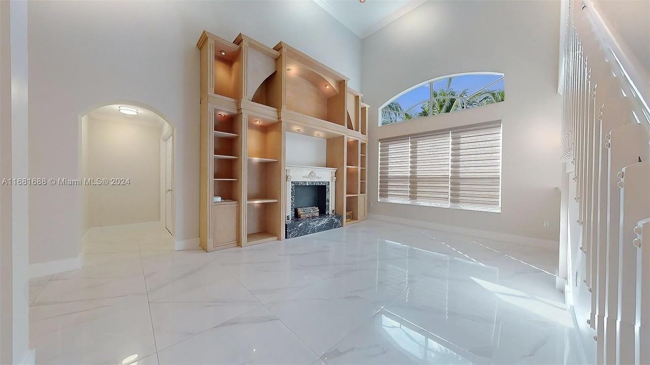 15730 Southwest 148th Terrace - Photo 5 of 50