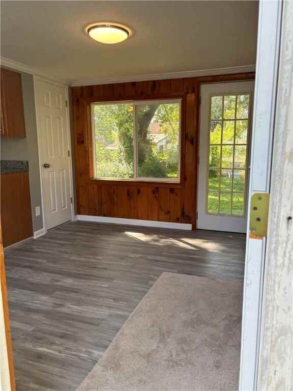 213 Auburn Ave - Photo 7 of 13