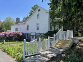 featured image of 496 Route 9w