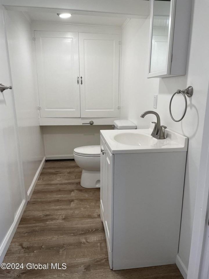 496 Route 9w - Photo 5 of 26