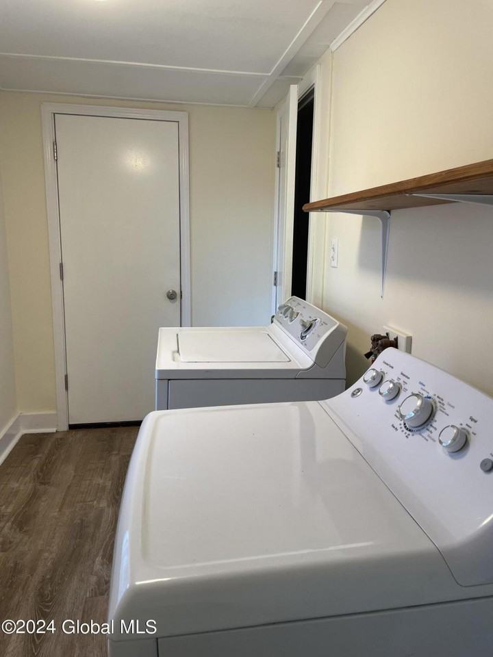 496 Route 9w - Photo 6 of 26