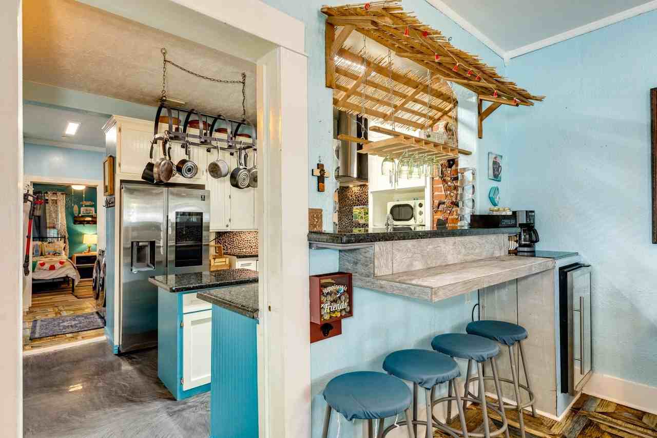 3523 Avenue P 1/2 - Photo 7 of 35