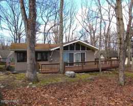 102 Surrey Ln - Photo 1 of 1