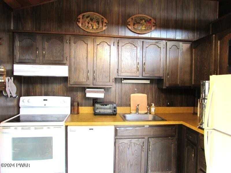 102 Surrey Ln - Photo 6 of 16