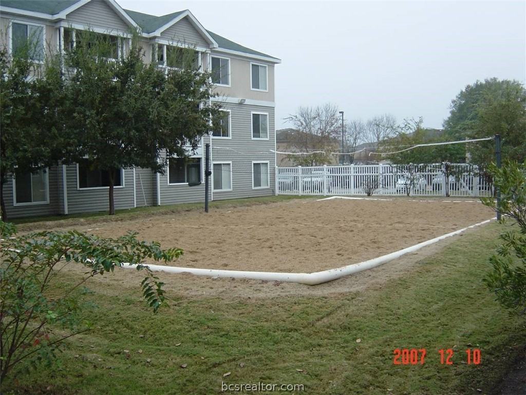 519 Southwest Pkwy ##104 - Photo 2 of 9