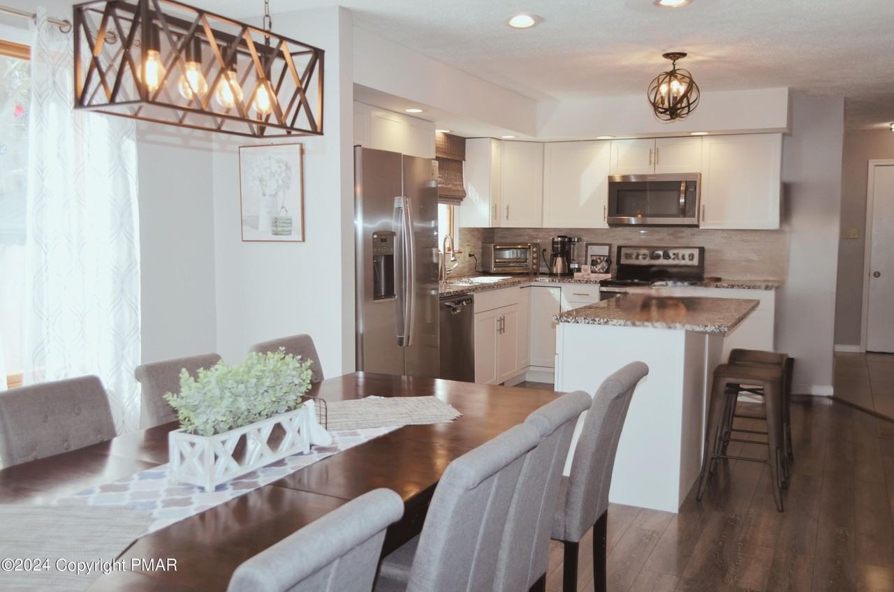 136 Birch Dr - Photo 2 of 43