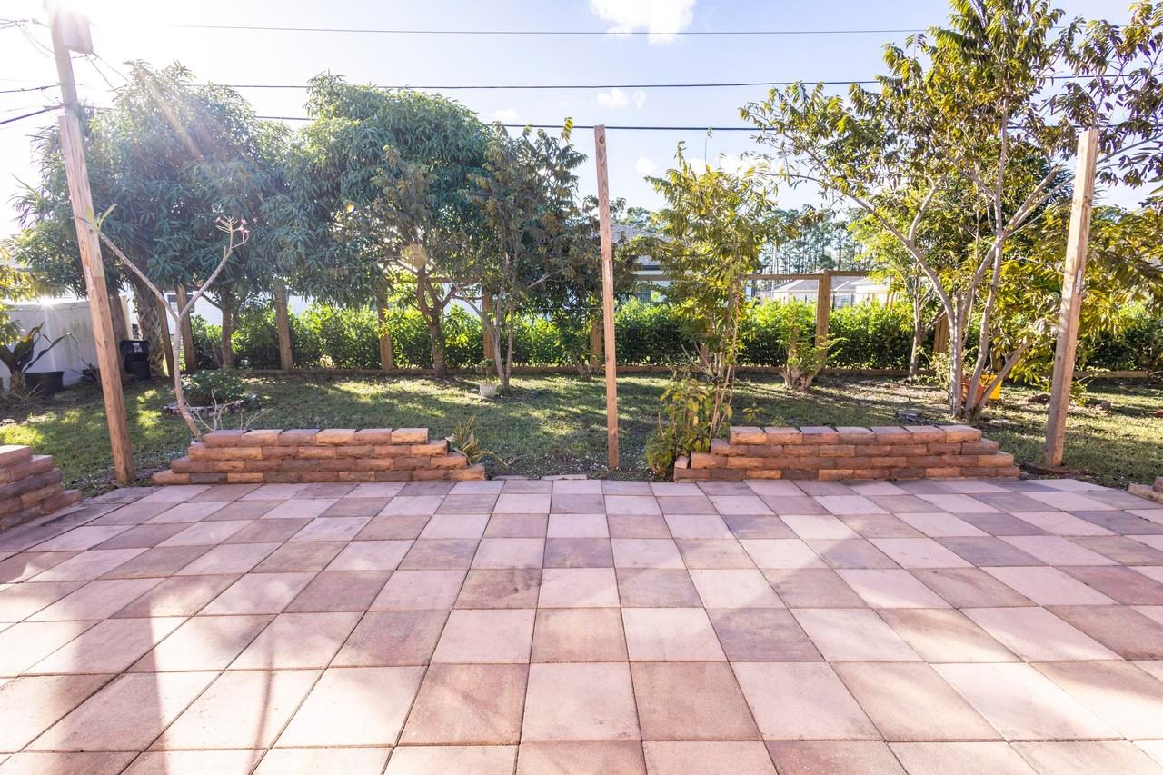 4074 Sw Kallen St - Photo 2 of 39