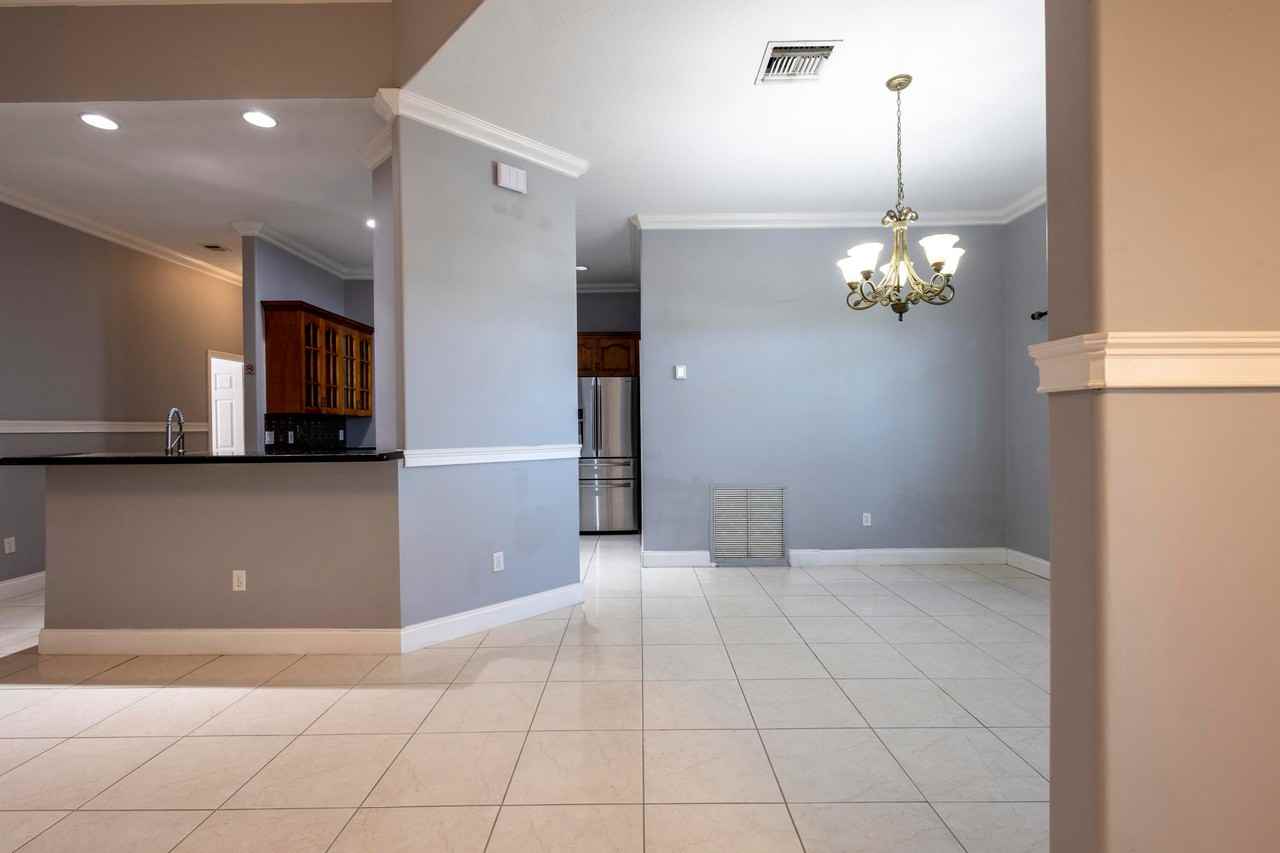 4074 Sw Kallen St - Photo 6 of 39