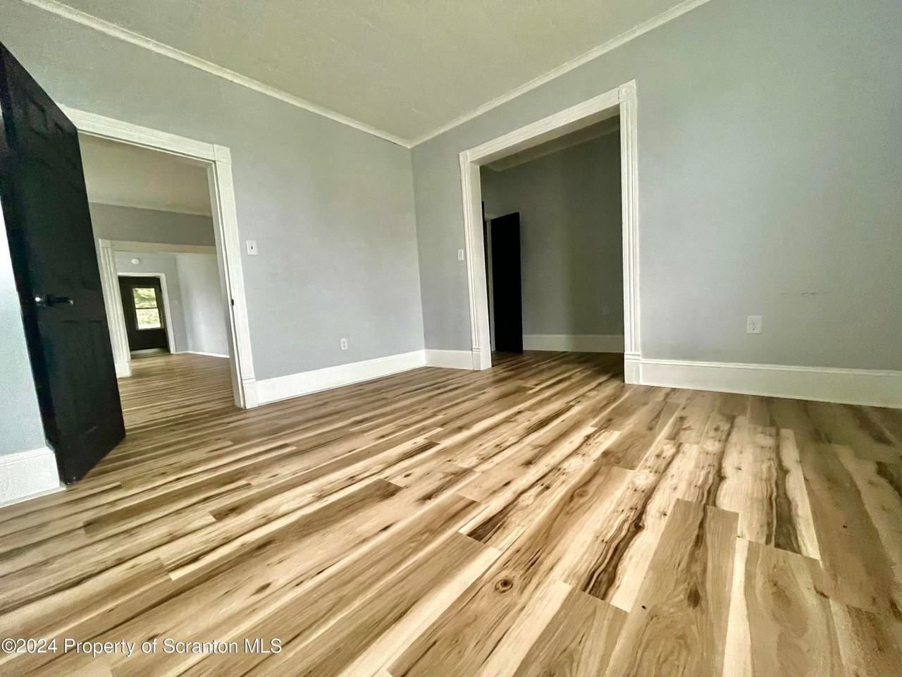 1210 Philo St - Photo 5 of 9