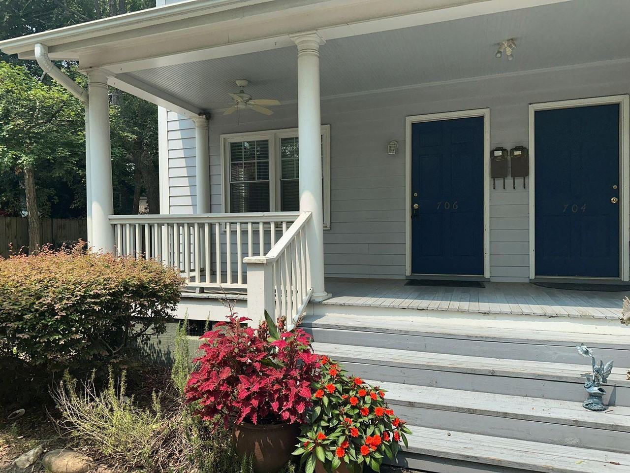 706 Mcculloch St - Photo 2 of 11