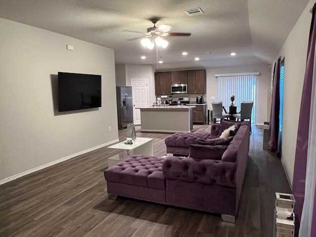 10061 Spring Creek Rd - Photo 2 of 7