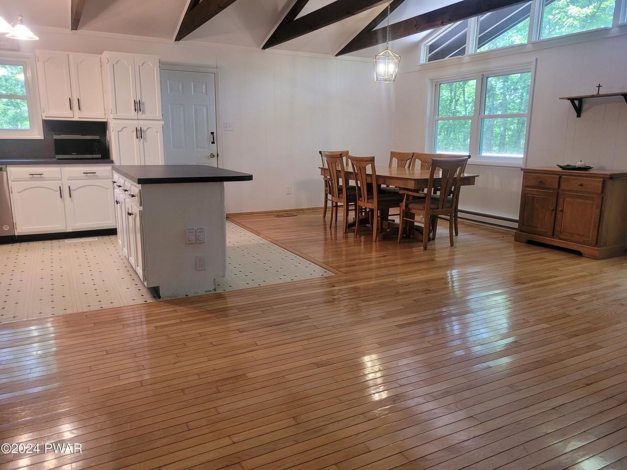 113 Canterbrook Drive - Photo 3 of 34