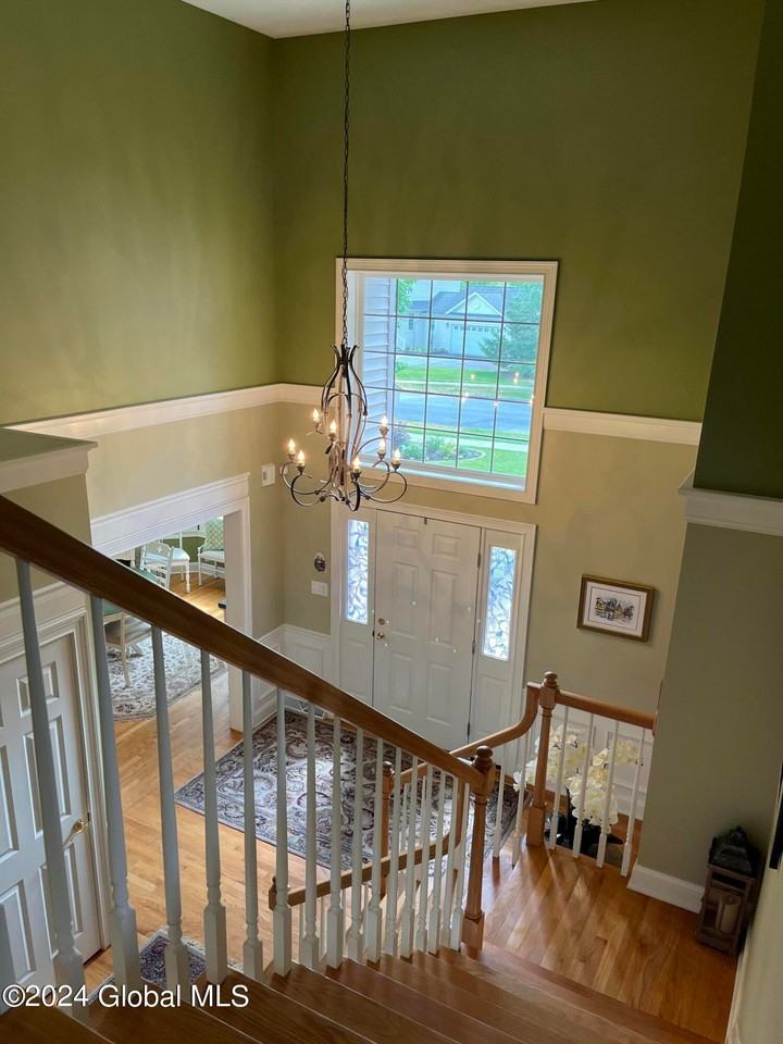 43 Waterview Dr - Photo 2 of 22