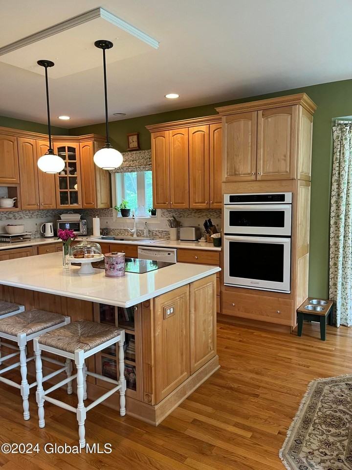 43 Waterview Dr - Photo 4 of 22