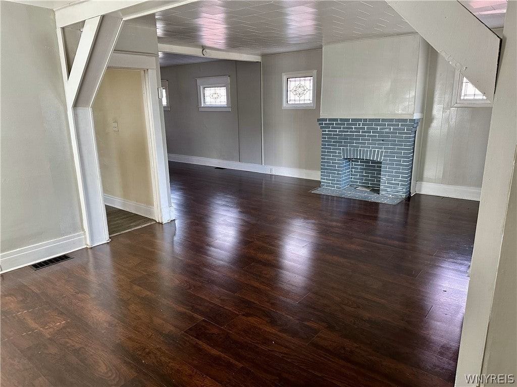 219 Stockbridge Ave - Photo 2 of 13