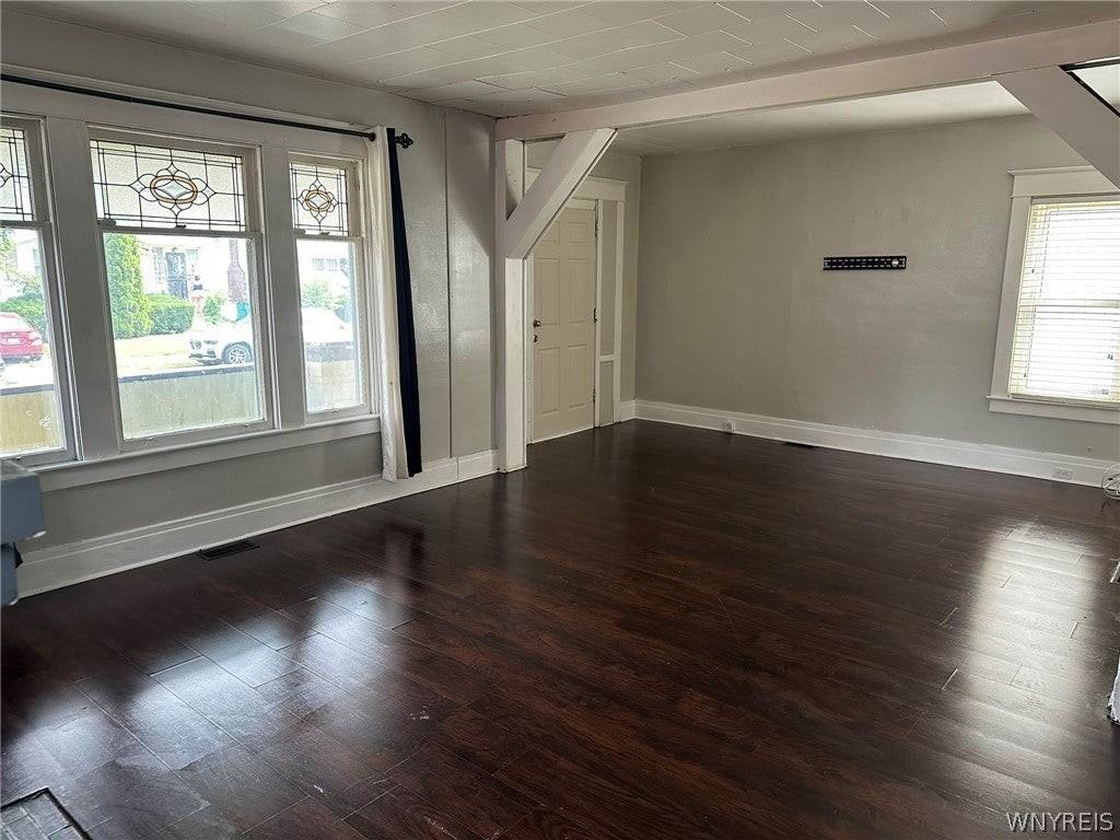 219 Stockbridge Ave - Photo 3 of 13