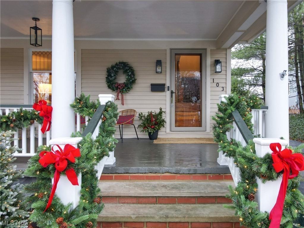 103 E Washington St - Photo 2 of 34