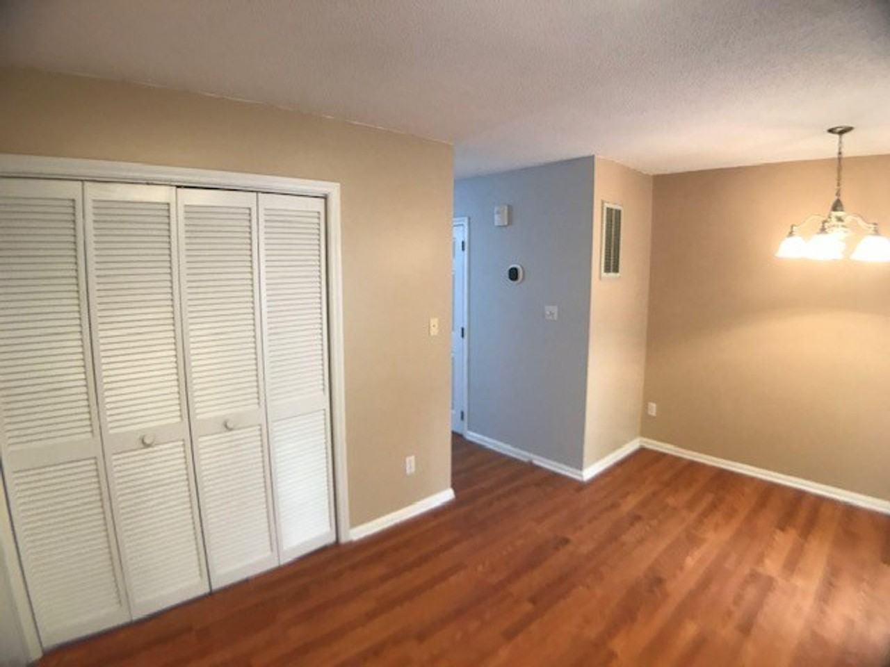 6749 Chauncey Dr - Photo 5 of 18