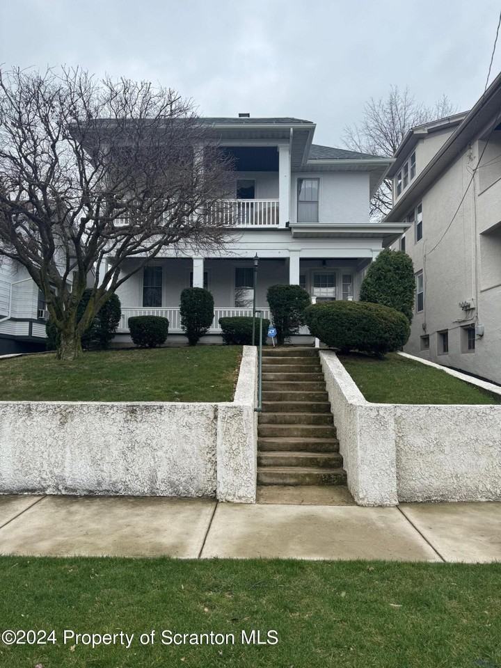 2208 Adams Ave - Photo 2 of 11