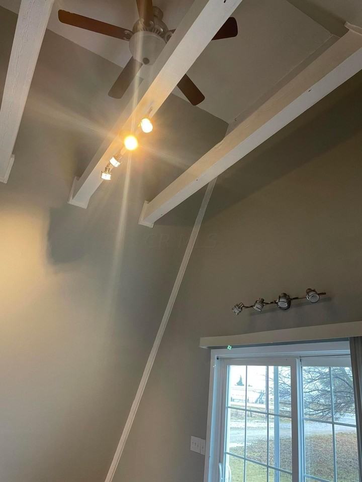 5989 Haughn Rd - Photo 3 of 14