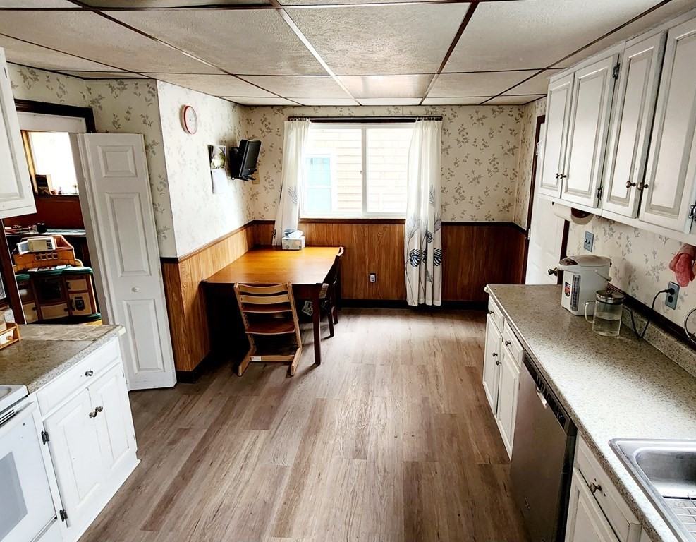 25 Essex St - Photo 6 of 25