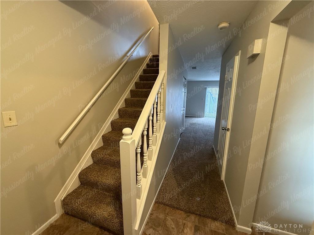 2741 Brookshire Ln - Photo 2 of 19