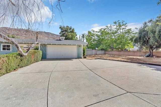 988 Pepper Dr - Photo 7 of 41