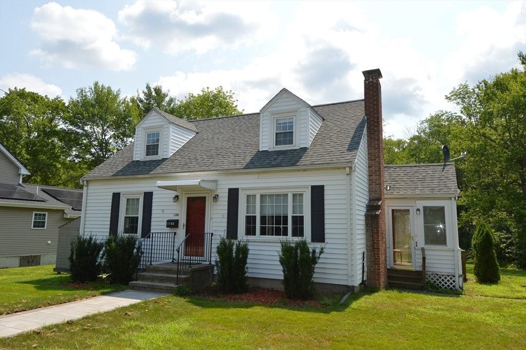 1188 Main St - Photo 2 of 29