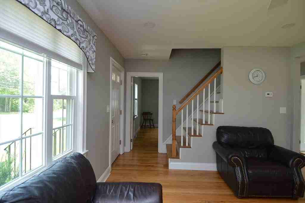 1188 Main St - Photo 5 of 29